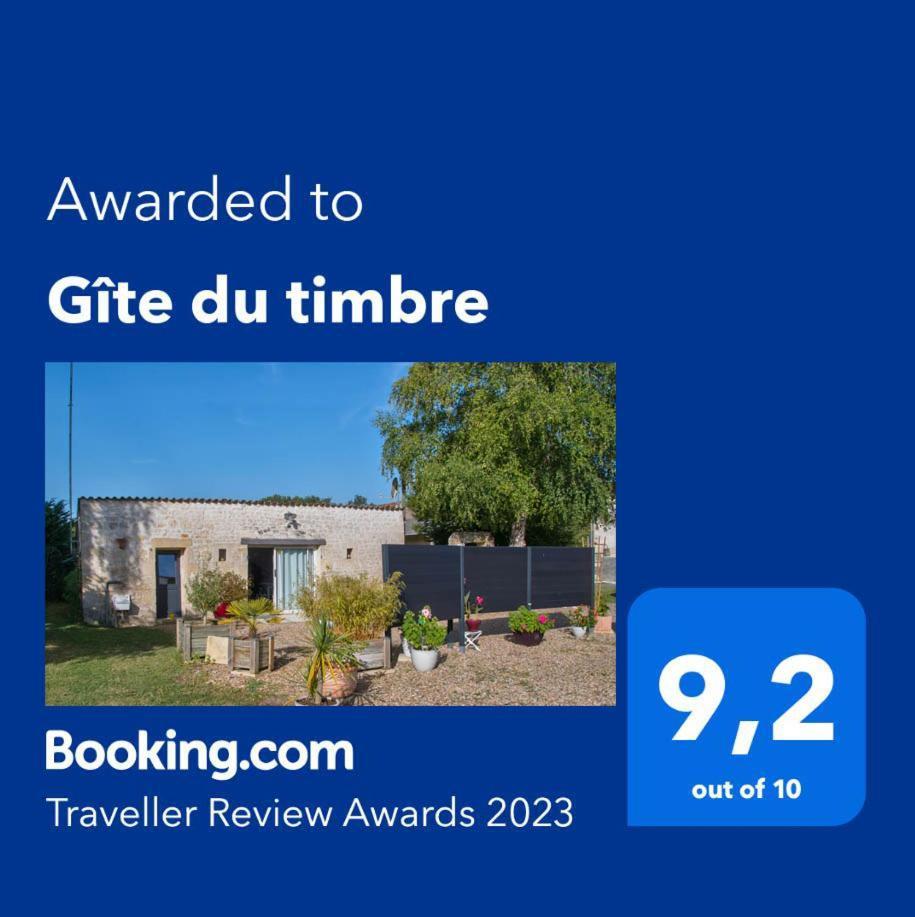 Gite Du Timbre Clion  Kültér fotó